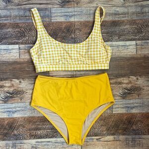 Old navy women’s swimsuit